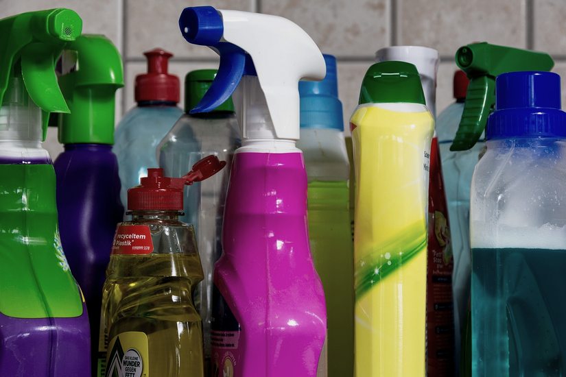 Why Should You Shop for Cleaning Supplies Online?
